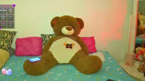 Natalia  online show from June 2026 09:50:01 PM
