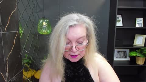 NataliCloud online show from December 2024 01:44:02 PM