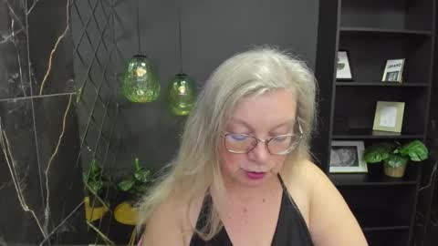 NataliCloud online show from October 2025 01:30:01 PM