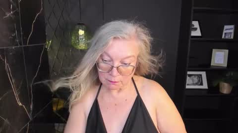 NataliCloud online show from October 2025 01:19:01 PM