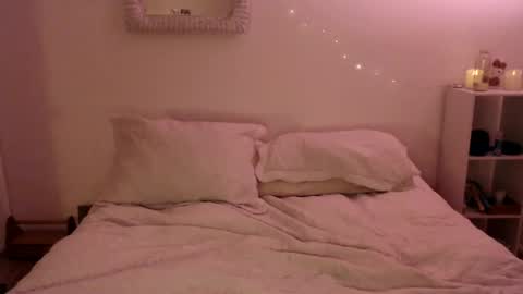 Natalie Six online show from September 2025 06:46:01 AM