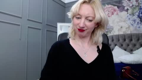 Natalie online show from December 2024 09:05:02 AM