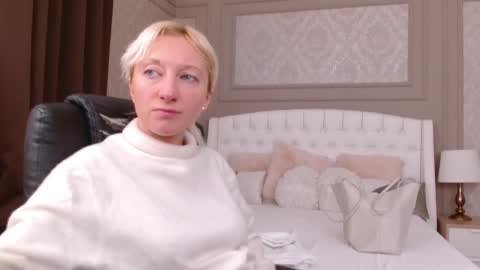 Natalie online show from January 2026 10:06:02 AM