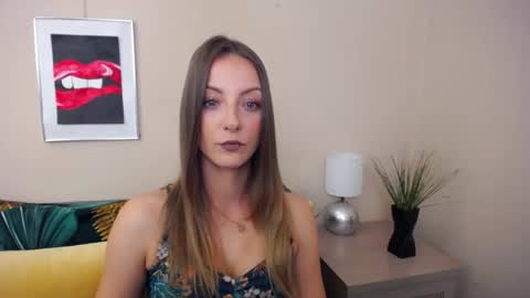 Snapshot of natalie_live chatting on May 2026 06:30:02 AM NatalieSexy online show from May 2026 06:30:02 AM