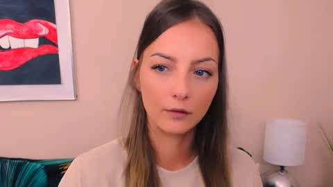 Snapshot of natalie_live chatting on June 2026 06:23:02 AM NatalieSexy online show from June 2026 06:23:02 AM