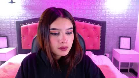 natalie  online show from September 2025 02:57:02 AM