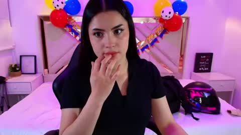 natalie  online show from July 2026 07:49:02 PM