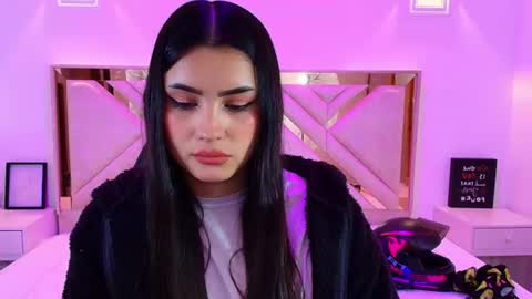 natalie  online show from July 2026 08:00:02 PM