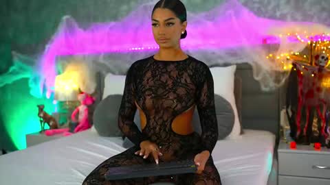 Snapshot of nataliedelices chatting on October 2025 06:19:02 PM nataliedelices online show from October 2025 06:19:02 PM