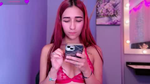 natalliapradas online show from December 2025 04:24:02 PM