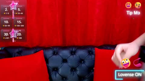 Snapshot of nataly_cloud chatting on December 2024 04:36:01 PM N A T A L Y online show from December 2024 04:36:01 PM