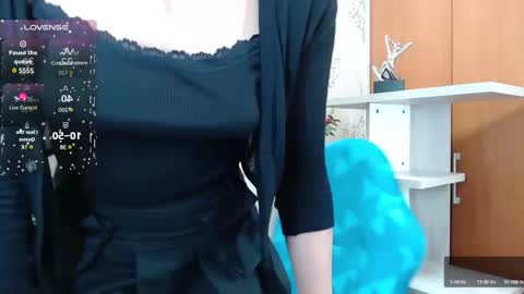 Snapshot of nataly_cloud chatting on February 2025 01:22:01 PM N A T A L Y online show from February 2025 01:22:01 PM