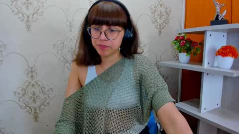 Snapshot of nataly_cloud chatting on March 2025 12:27:02 PM N A T A L Y online show from March 2025 12:27:02 PM