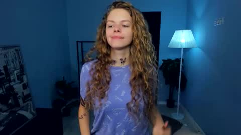 Natalie online show from November 2025 05:06:01 AM