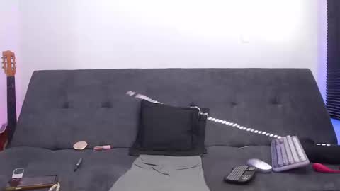   online show from September 2025 08:13:02 PM