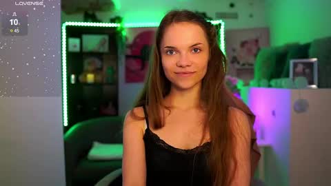 Snapshot of natasha__malkova chatting on December 2024 06:49:02 PM natasha__malkova online show from December 2024 06:49:02 PM