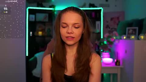 Snapshot of natasha__malkova chatting on January 2025 02:14:02 PM natasha__malkova online show from January 2025 02:14:02 PM