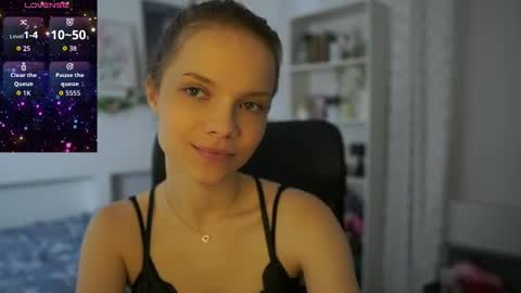 Snapshot of natasha__malkova chatting on October 2025 08:14:01 AM natasha__malkova online show from October 2025 08:14:01 AM