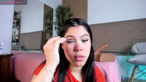 Natasha Sccott online show from January 2025 05:13:01 PM