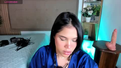 Natasha Sccott online show from January 2025 08:15:02 PM