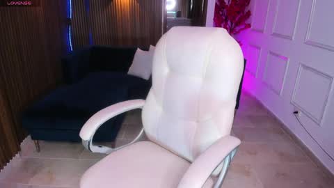 Natasha aniston1 online show from May 2026 07:22:02 PM