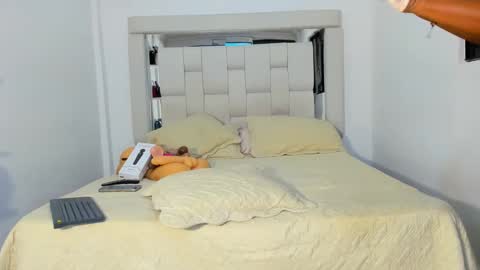 Snapshot of natasha_joyy chatting on February 2025 09:31:01 PM SARA online show from February 2025 09:31:01 PM