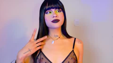 Natahsa  online show from November 2025 05:18:02 AM