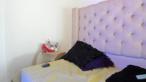 Natasha Claus online show from May 2026 07:21:01 PM