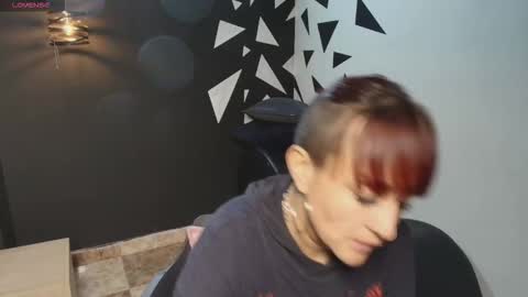 Natasha Mason online show from November 2025 11:42:02 AM