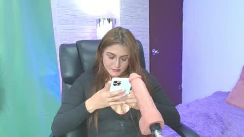 Snapshot of natasharobbins chatting on September 2025 08:45:02 PM online show from September 2025 08:45:02 PM