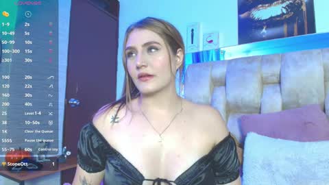 Snapshot of natasharobbins chatting on October 2025 10:01:01 PM online show from October 2025 10:01:01 PM