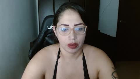 Natasha Smithe  online show from February 2025 12:32:01 PM