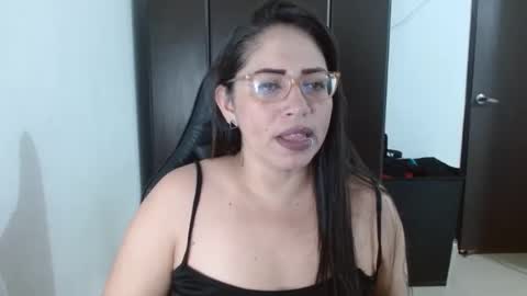 Natasha Smithe  online show from March 2025 02:41:02 AM