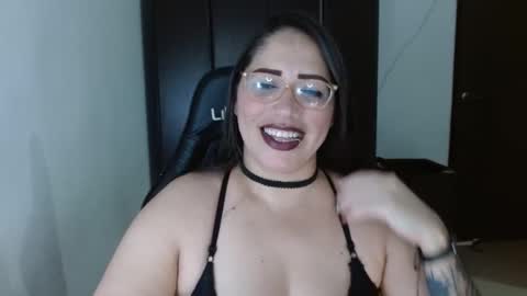 Natasha Smithe  online show from October 2025 08:42:02 PM