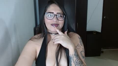 Snapshot of natashasmithe chatting on May 2026 08:06:01 PM Natasha Smithe online show from May 2026 08:06:01 PM