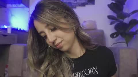 Natasha Independent model online show from October 2025 03:09:01 AM