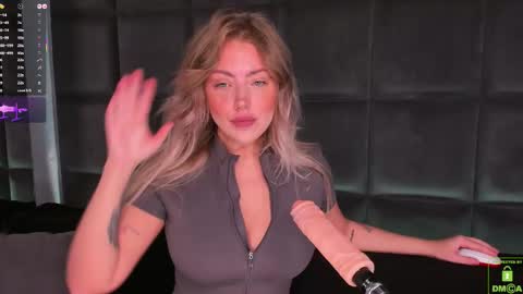 Snapshot of natehalll chatting on November 2025 11:10:02 AM NATE online show from November 2025 11:10:02 AM