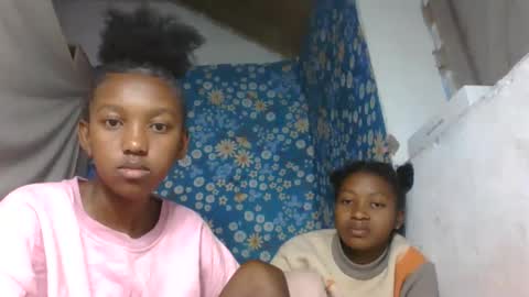 Snapshot of nathalia069 chatting on June 2026 03:19:02 AM nathalia069 online show from June 2026 03:19:02 AM