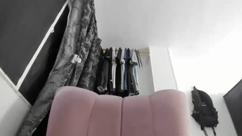     NATHALIA online show from October 2025 04:40:02 PM