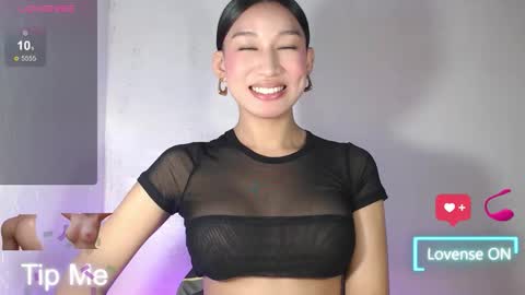 Snapshot of nathalie_hadid chatting on February 2026 12:55:01 AM please follow me guyss online show from February 2026 12:55:01 AM