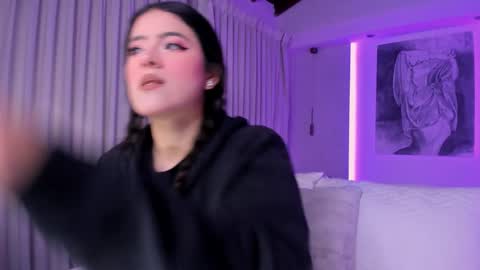 Snapshot of nathalie_rivers chatting on November 2025 11:09:01 AM NATHALIE online show from November 2025 11:09:01 AM