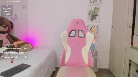 Snapshot of nathaly_evans18 chatting on October 2025 06:32:02 AM nathaly_evans18 online show from October 2025 06:32:02 AM