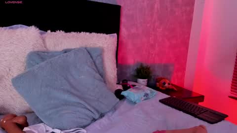 Snapshot of nathalylopez chatting on December 2024 09:19:02 PM Nathaly lopez online show from December 2024 09:19:02 PM