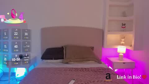 Snapshot of nathalyn05 chatting on October 2025 10:44:02 AM NATHALY online show from October 2025 10:44:02 AM