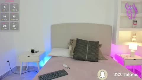 Snapshot of nathalyn05 chatting on October 2025 10:49:02 AM NATHALY online show from October 2025 10:49:02 AM