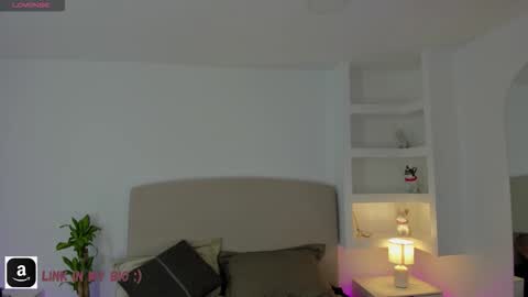 NATHALY  online show from March 2026 10:43:01 AM