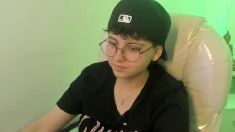 Snapshot of nathalyy_ds chatting on April 2026 04:30:02 PM nathalyy_ds online show from April 2026 04:30:02 PM