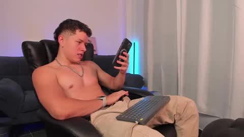 Nathan online show from September 2025 07:37:01 PM