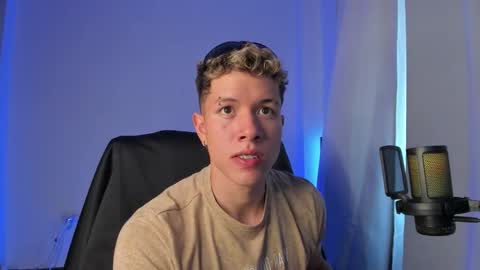 Snapshot of nathan_blake_ chatting on January 2026 07:50:02 PM Nathan online show from January 2026 07:50:02 PM