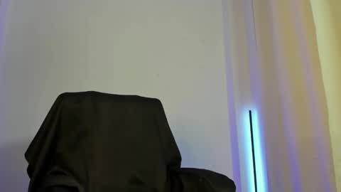 Snapshot of nathan_blake_ chatting on January 2026 07:08:01 PM Nathan online show from January 2026 07:08:01 PM